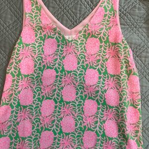 Lilly Pulitzer Florin Médium Sleeveless Top, Green with Pink Pineapples